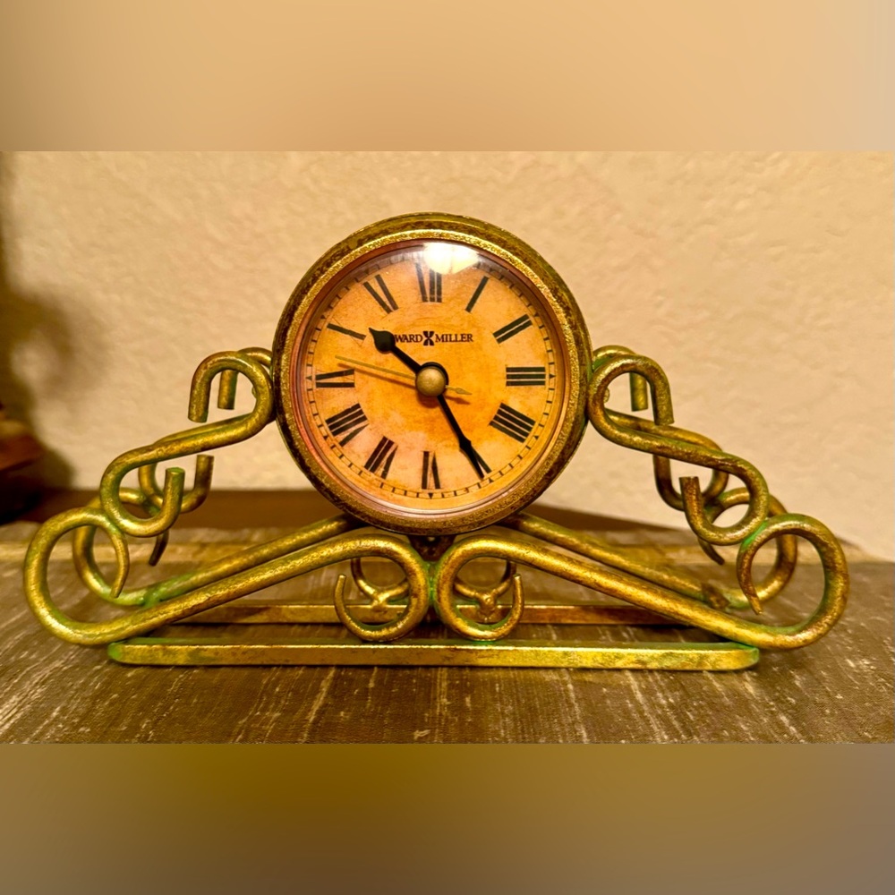 Howard Miller clock